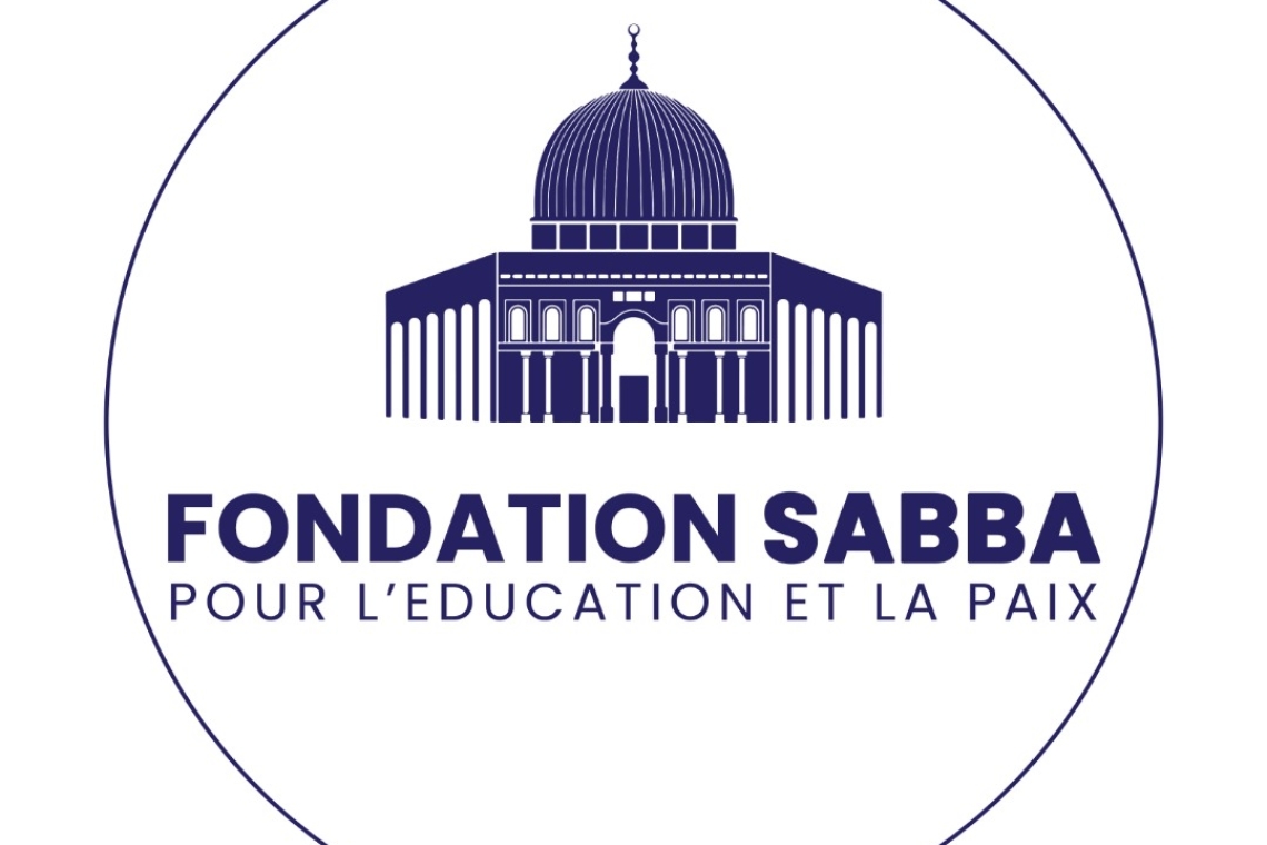 La Fondation Sabba pour la paix et l'éducation, offre un important stock de livres à Emmaüs 
